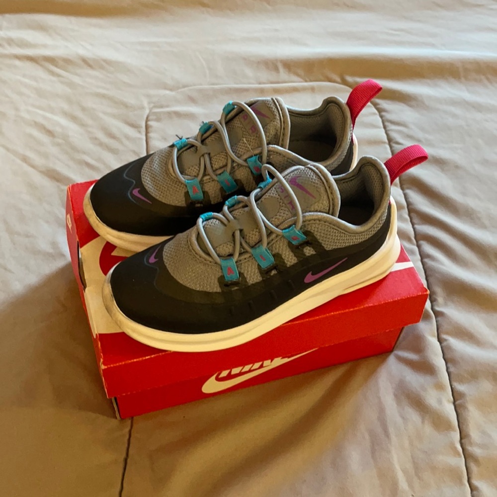 Nike Air Max Axis (Toddler)